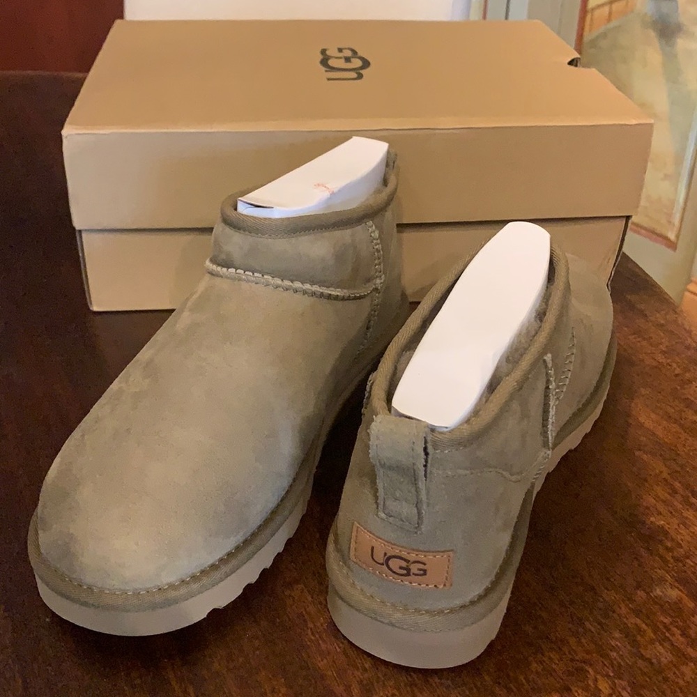 (BRAND NEW) UGG ultra mini twinface boots